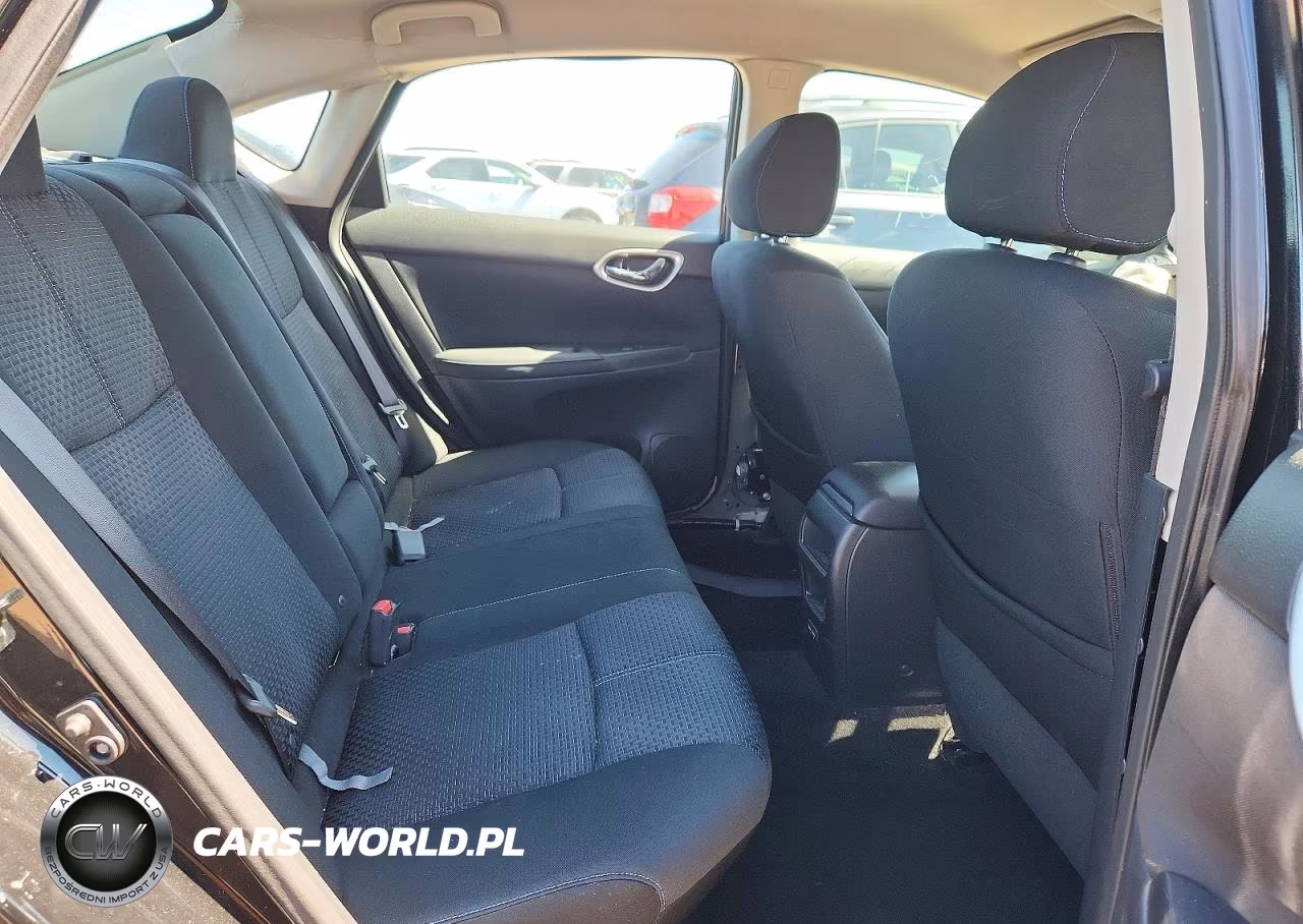 2018 Nissan Sentra Sr VIN:3N1AB7AP4JY204863 - 10