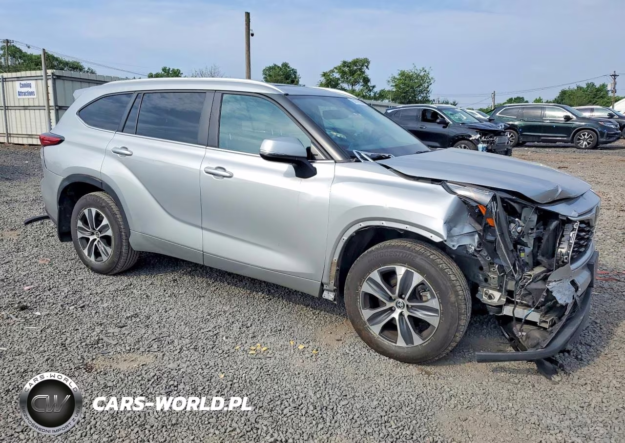 2023 Toyota Highlander Xle VIN:5TDKDRBH2PS045307 - 4