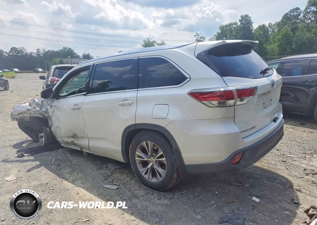 2015 Toyota Highlander Xle VIN:5TDJKRFH9FS161873 - 2