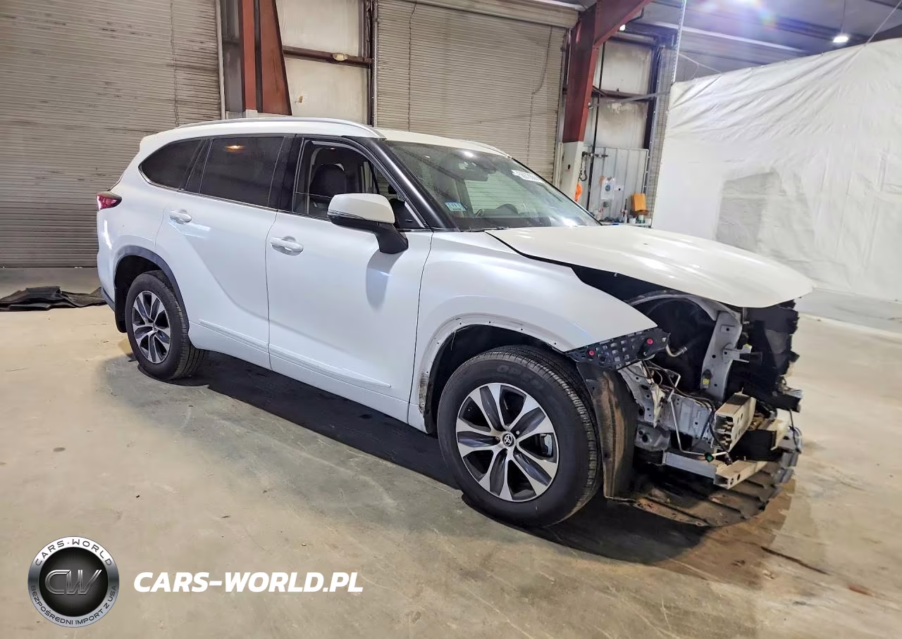 2022 Toyota Highlander Xle VIN:5TDGZRBH2NS163345 - 4