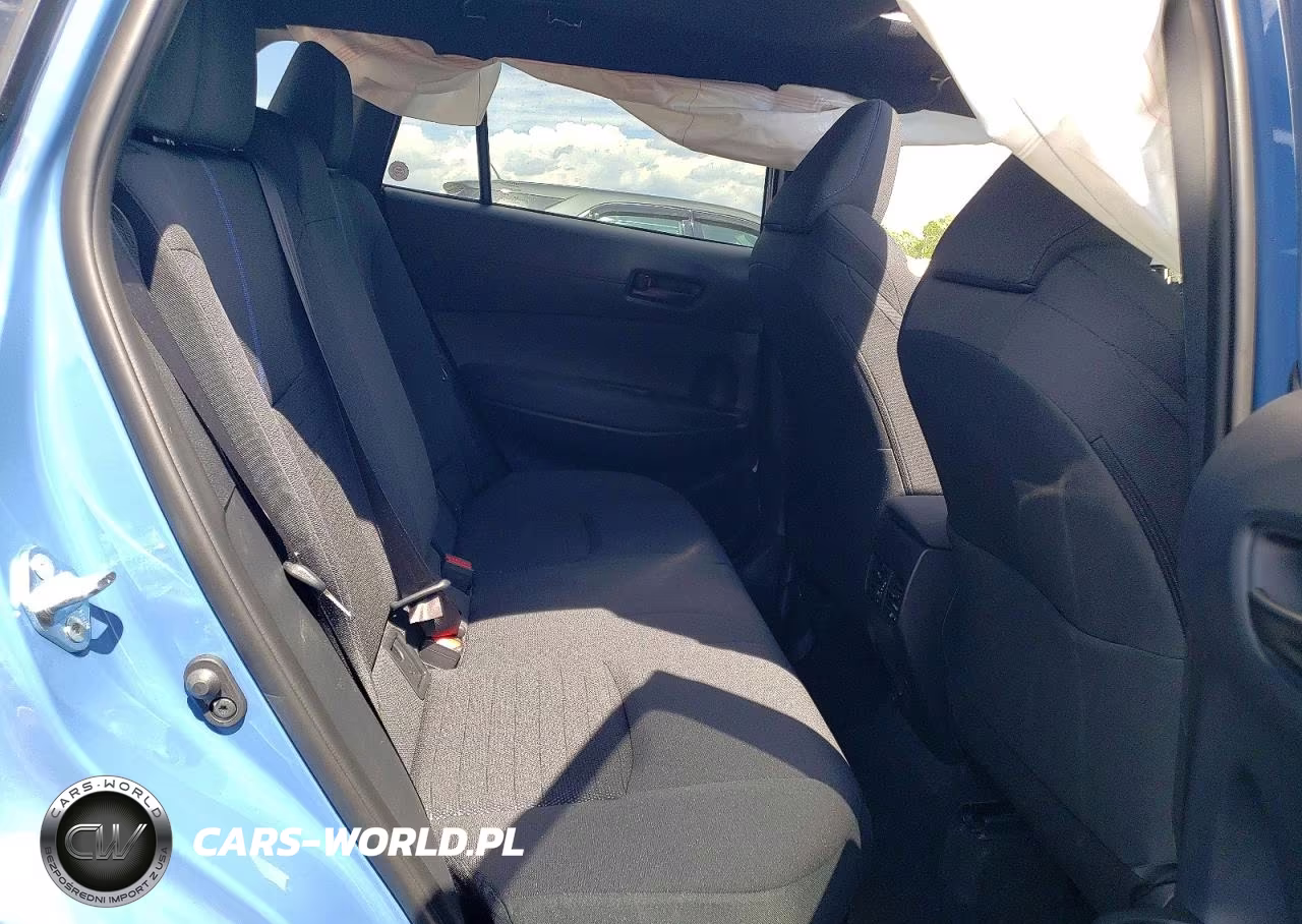 2026 Toyota Corolla Cross Hybrid Se VIN:7MUFBABGXTV106905 - 10