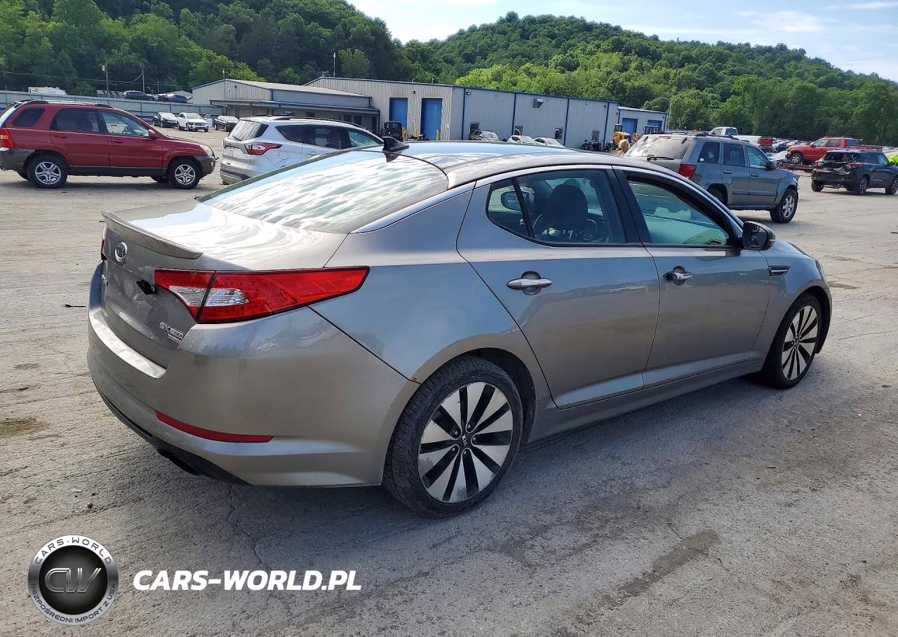 2012 Kia Optima Sx VIN:5XXGR4A60CG009749 - 3