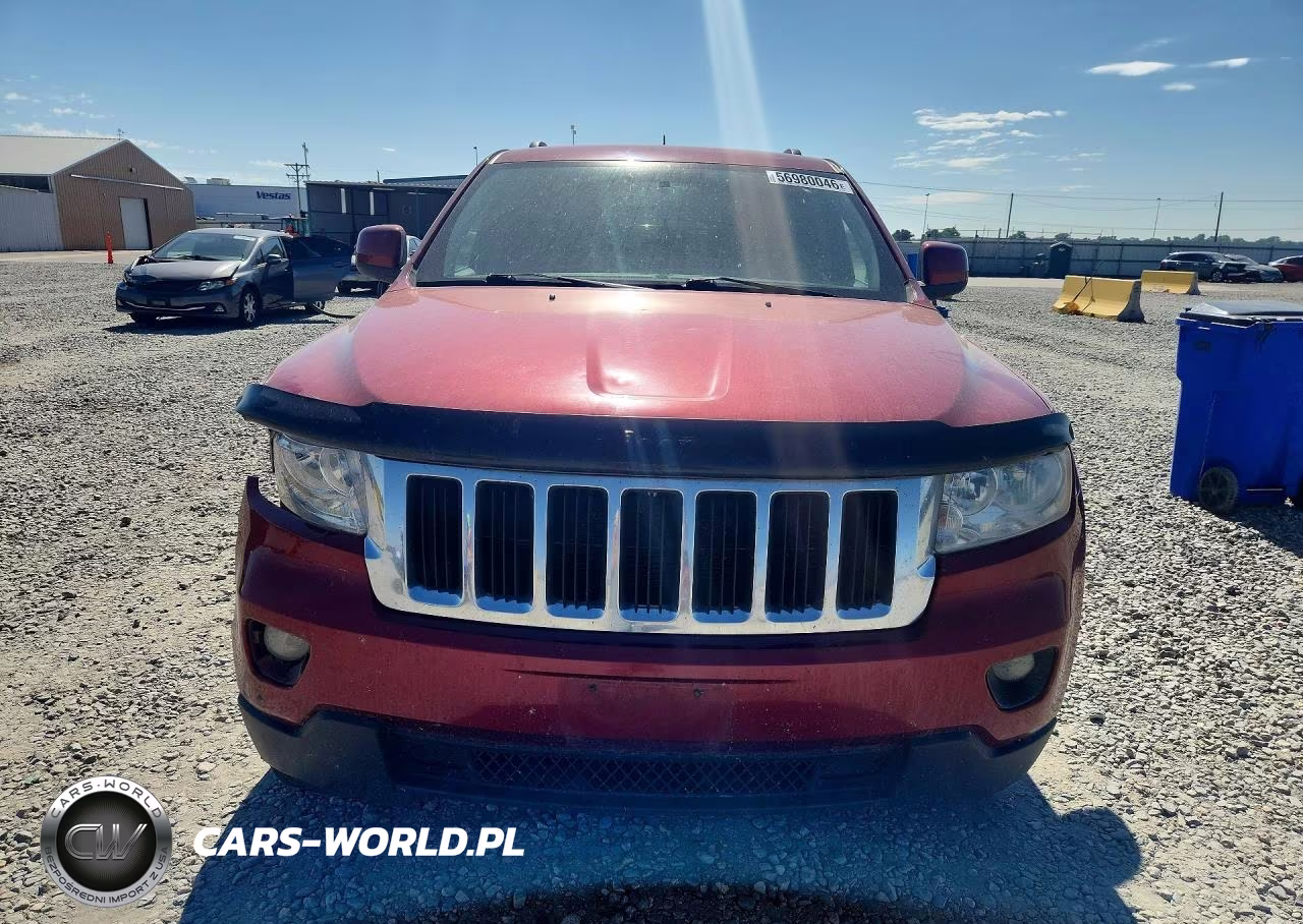 2013 Jeep Grand Cherokee Laredo VIN:1C4RJFAG9DC631806 - 5