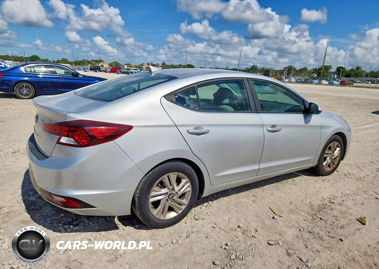 2019 Hyundai Elantra Sel VIN:KMHD84LF1KU738978 - 3