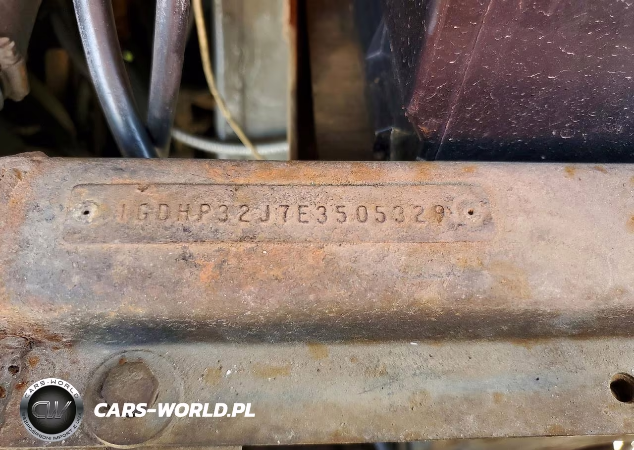 1984 GMC Forward Control Chassis P3500 VIN:1GDHP32J7E3505329 - 13