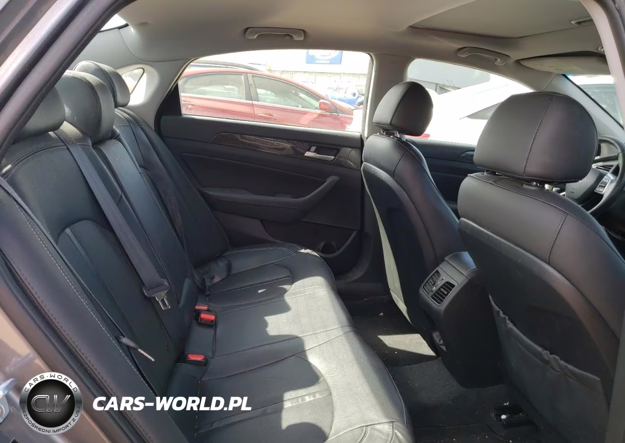 2018 Hyundai Sonata Sport VIN:5NPE34AF1JH617287 - 10
