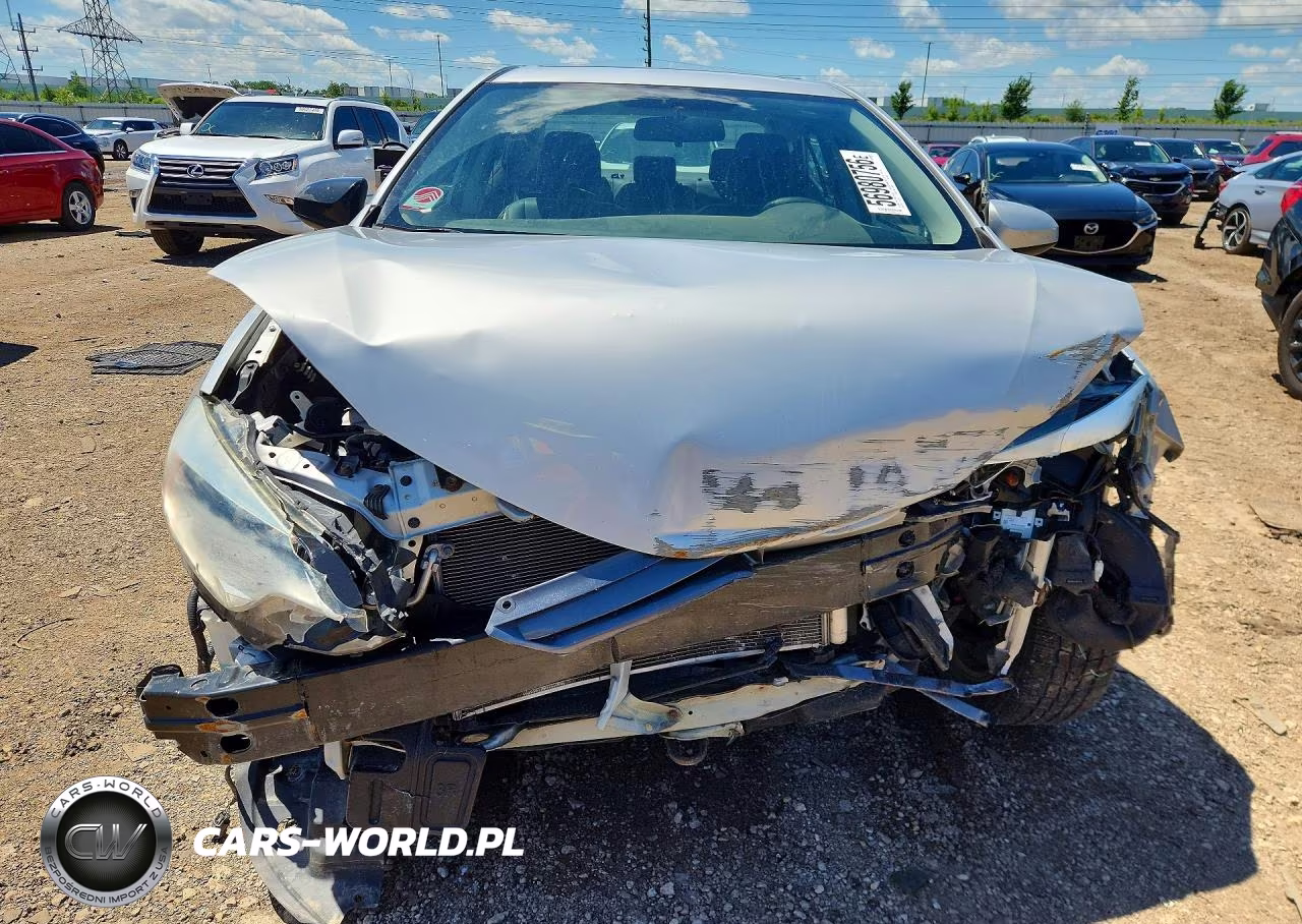 2015 Toyota Corolla Le Premium VIN:2T1BURHE6FC348529 - 5