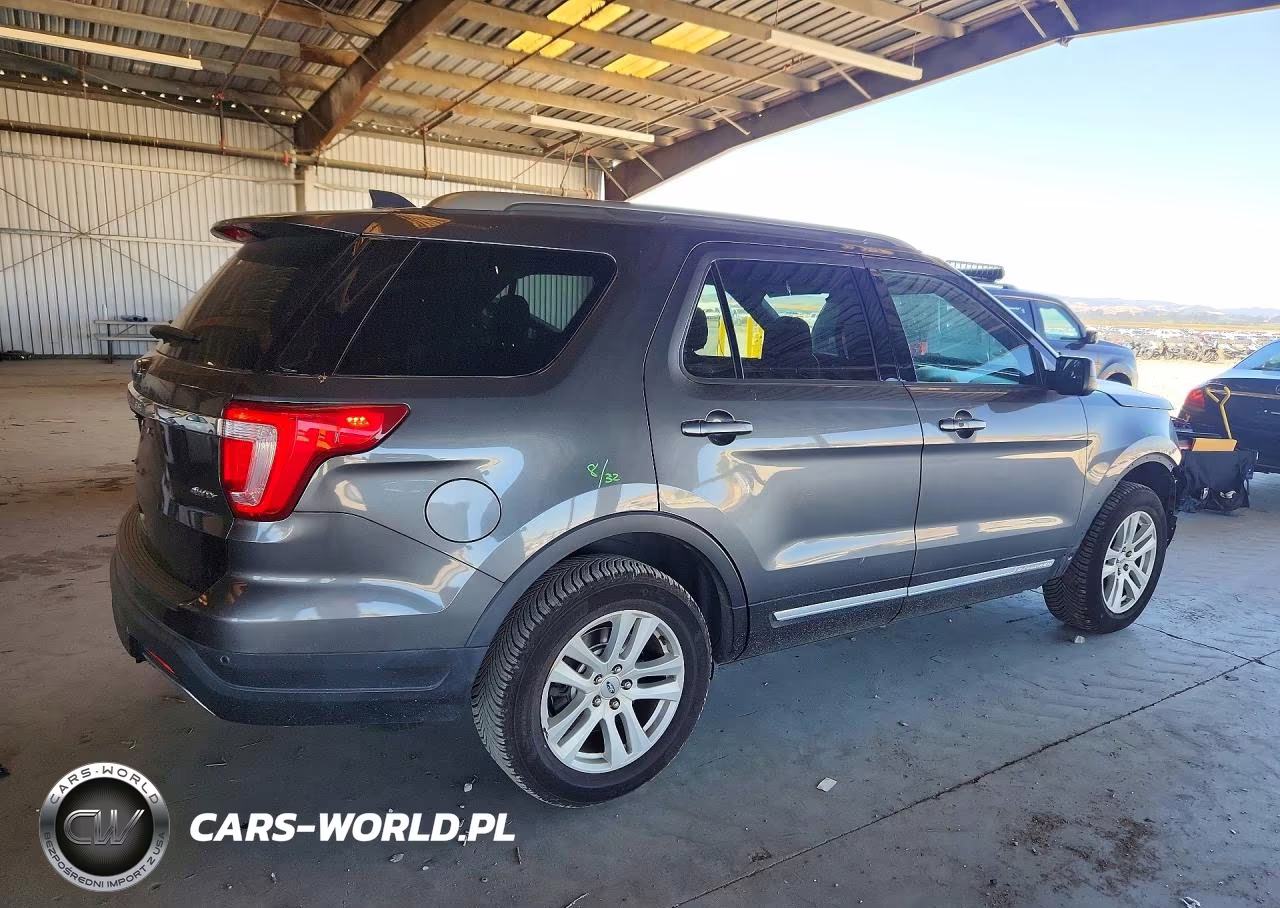 2019 Ford Explorer Xlt VIN:1FM5K8D82KGB21567 - 3
