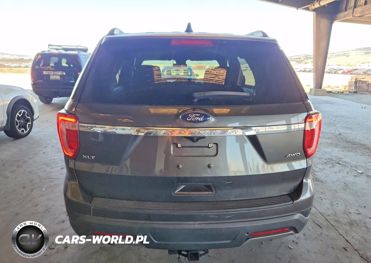 2019 Ford Explorer Xlt VIN:1FM5K8D82KGB21567 - 6