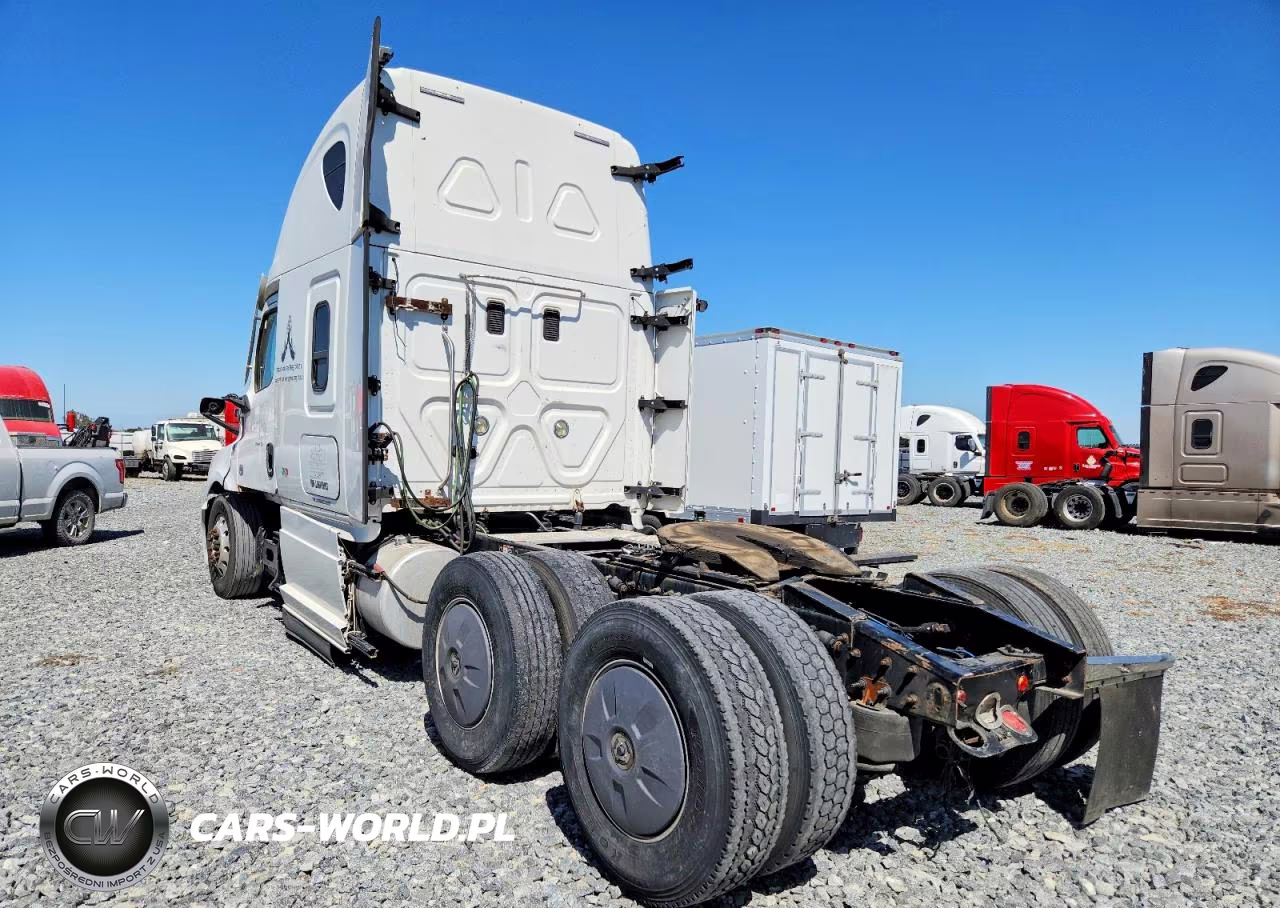 2020 Freightliner Cascadia 126 Semi Truck VIN:3AKJHHDR3LSKW9193 - 3
