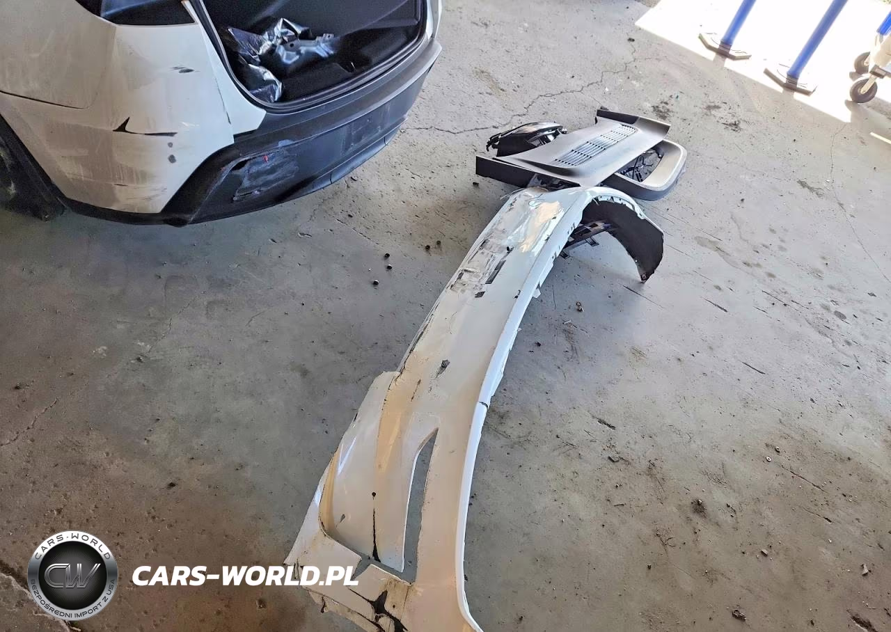 2026 Tesla Model Y VIN:7SAYGDEE8TF438574 - 12