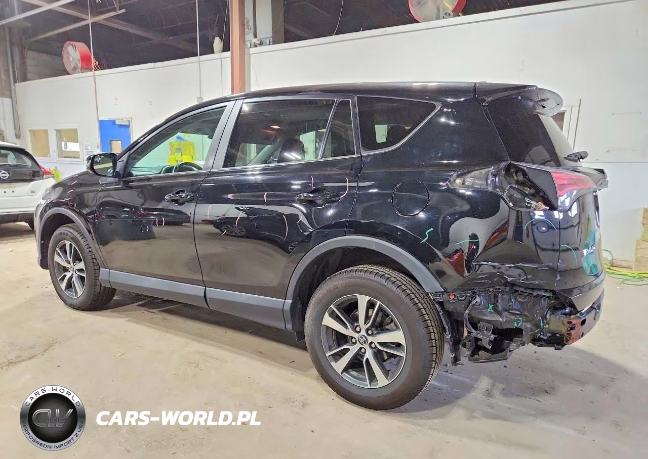 2018 Toyota Rav4 Xle VIN:2T3RFREV2JW831270 - 2