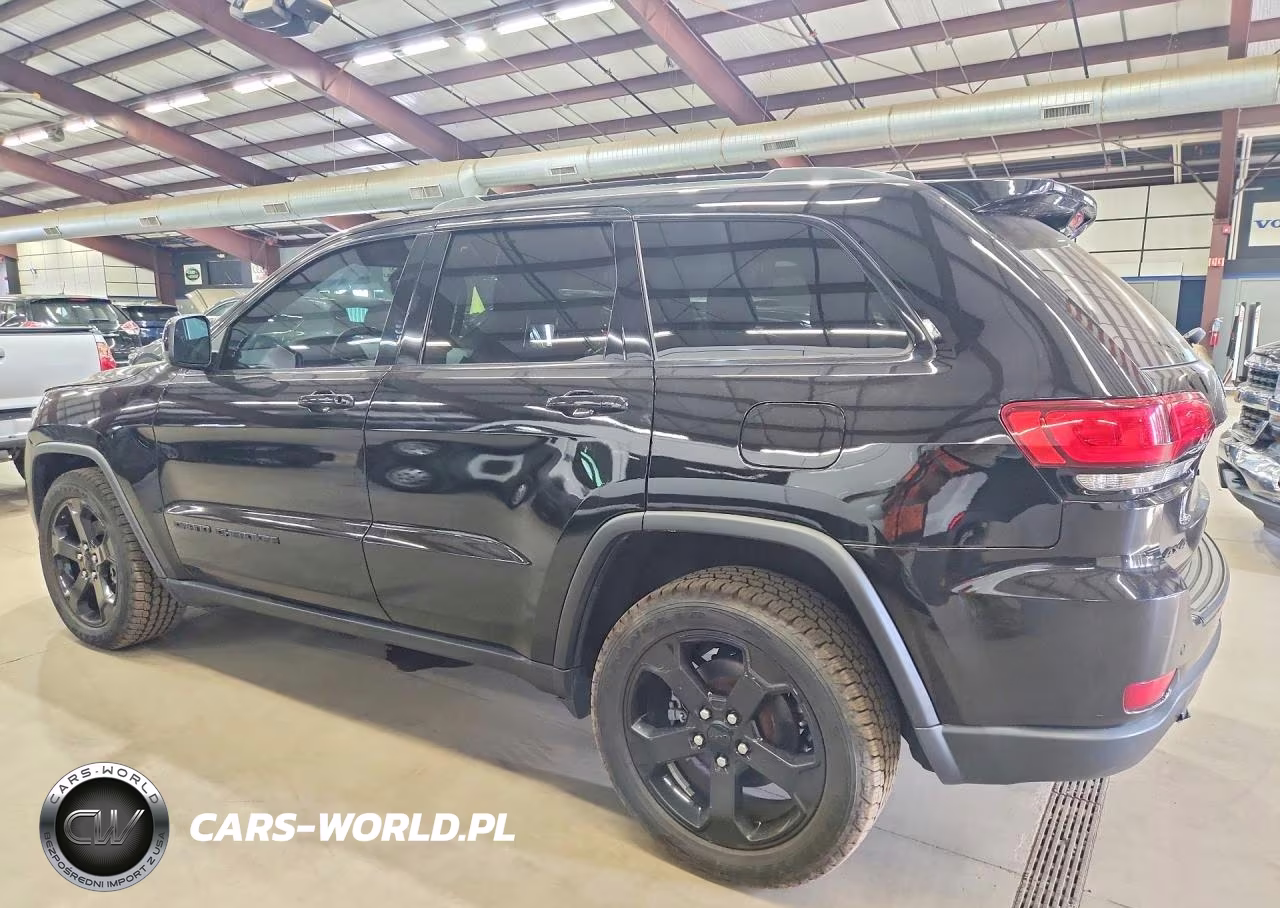 2019 Jeep Grand Cherokee Laredo VIN:1C4RJFAGXKC612565 - 2