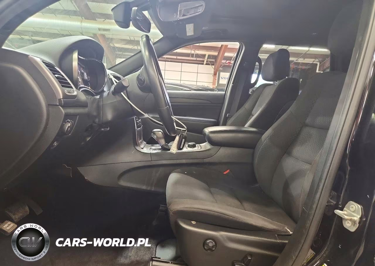 2019 Jeep Grand Cherokee Laredo VIN:1C4RJFAGXKC612565 - 7