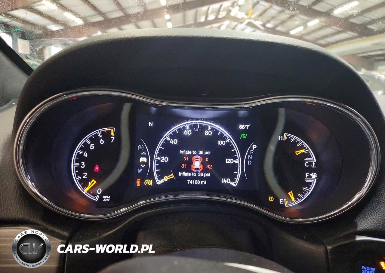 2019 Jeep Grand Cherokee Laredo VIN:1C4RJFAGXKC612565 - 9