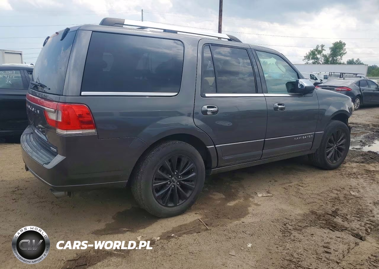 2015 Lincoln Navigator VIN:5LMJJ2HT2FEJ04117 - 3