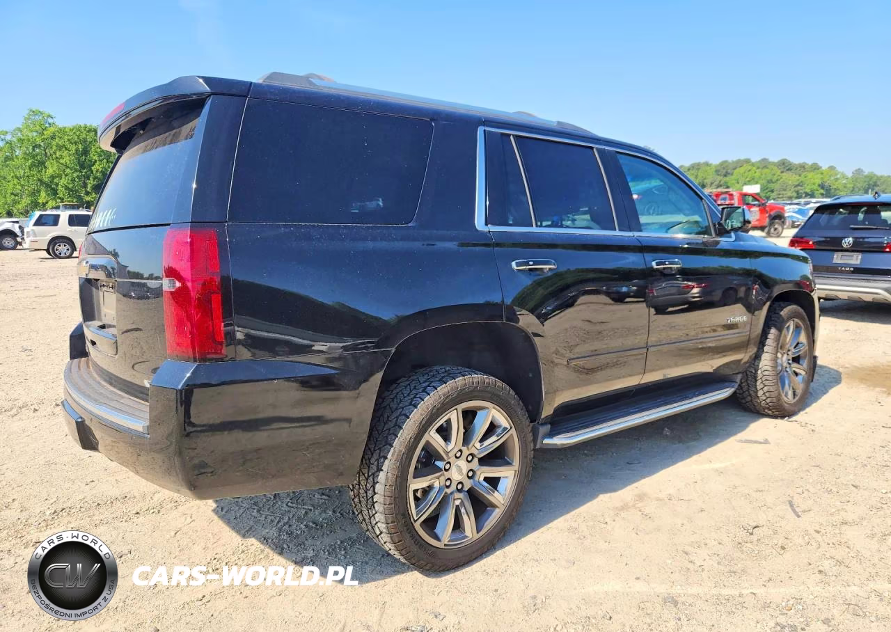 2018 Chevrolet Tahoe K1500 Premier VIN:1GNSKCKC0JR211246 - 3