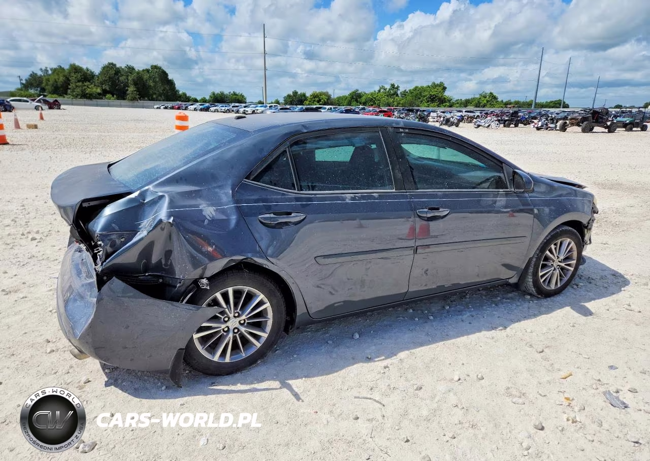 2014 Toyota Corolla Le Premium VIN:5YFBURHE3EP037400 - 3