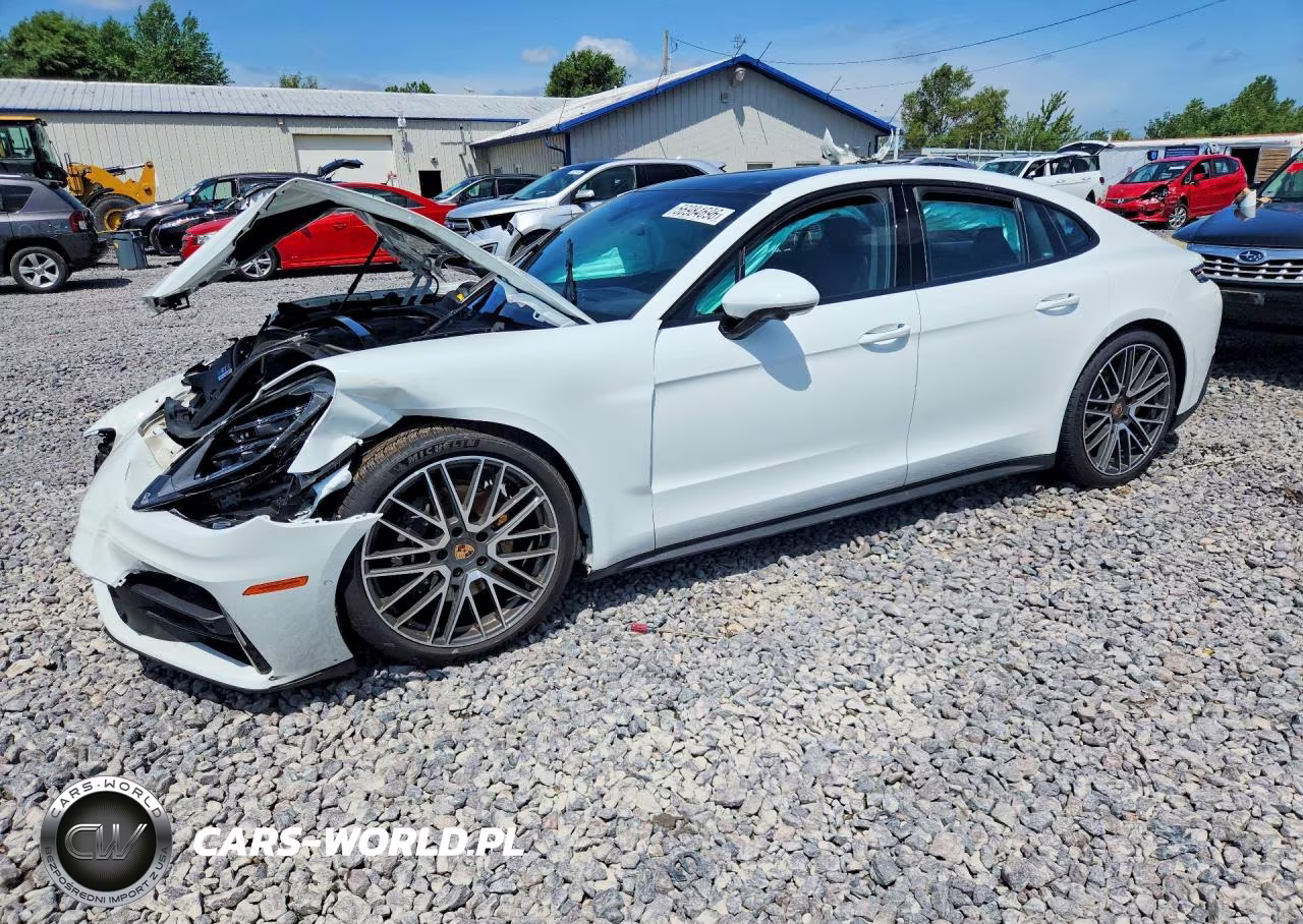 2025 Porsche Panamera Base