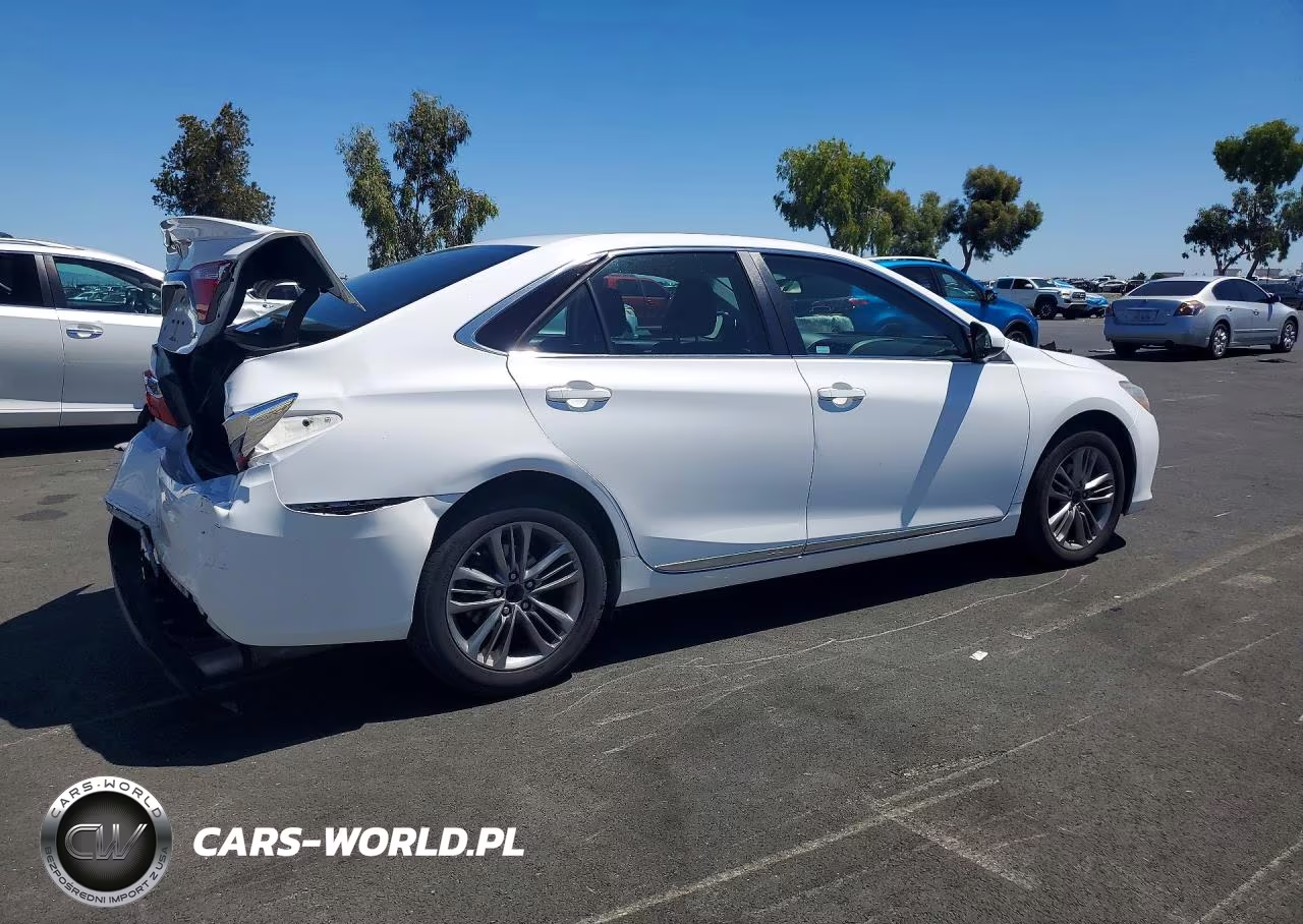 2017 Toyota Camry Se VIN:4T1BF1FK5HU420732 - 3