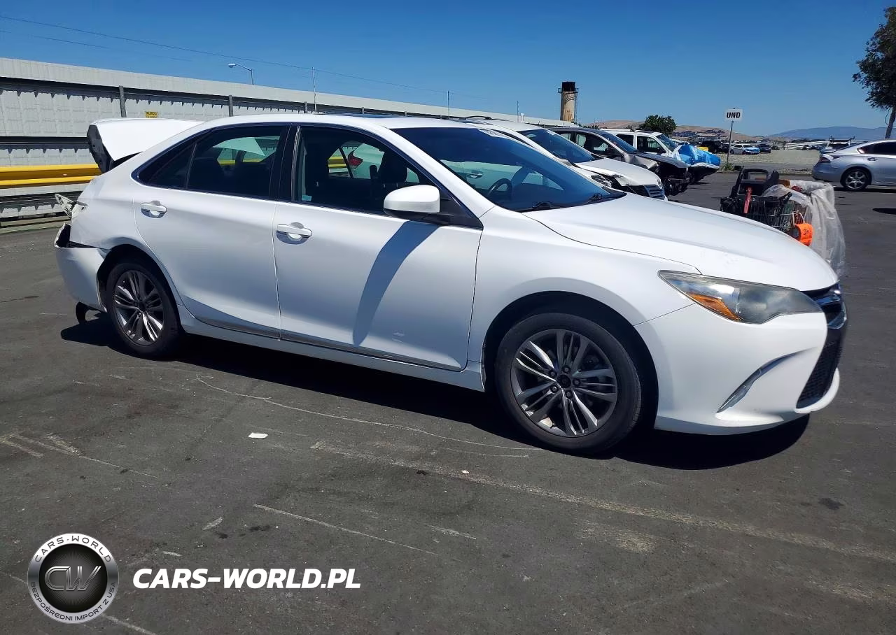 2017 Toyota Camry Se VIN:4T1BF1FK5HU420732 - 4