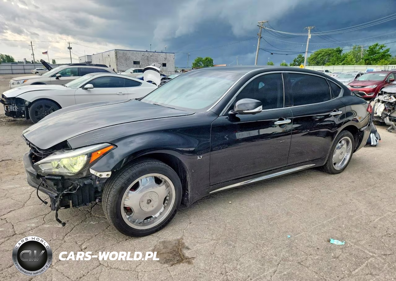 2016 Infiniti Q70L 3.7
