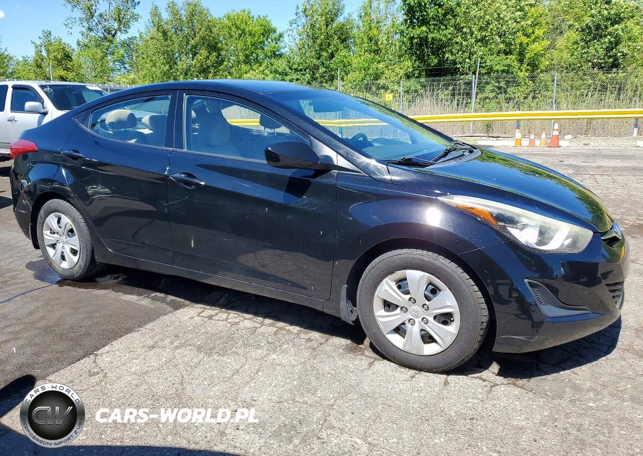 2016 Hyundai Elantra Se VIN:5NPDH4AE0GH706460 - 4