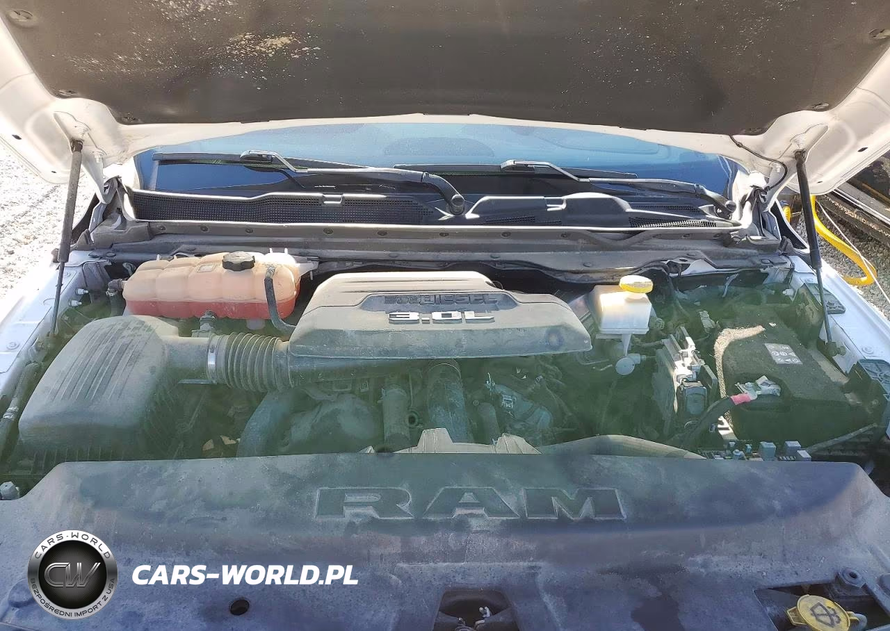 2021 Ram 1500 Laramie VIN:1C6SRFJM4MN830936 - 11