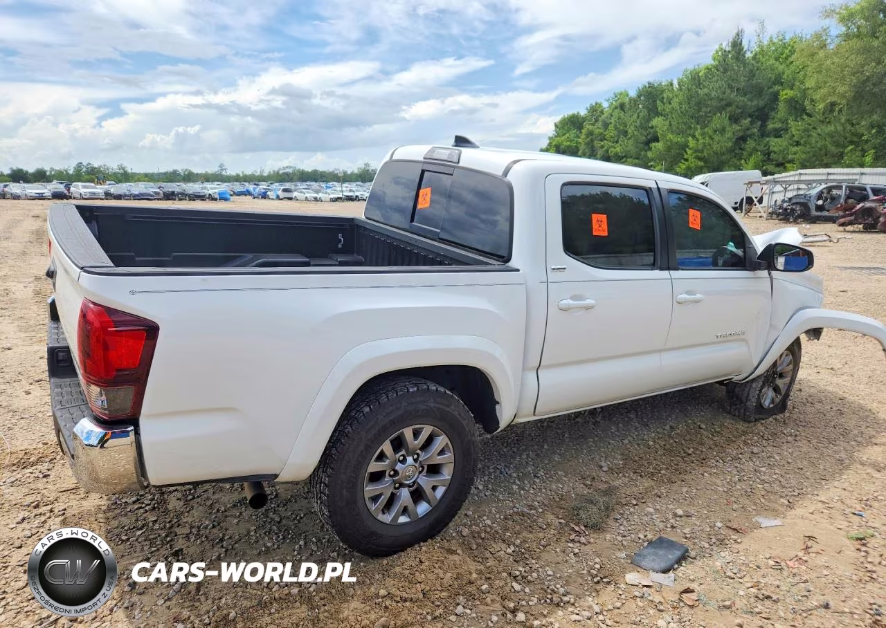 2019 Toyota Tacoma Sr5 V6 VIN:5TFAZ5CNXKX075815 - 3