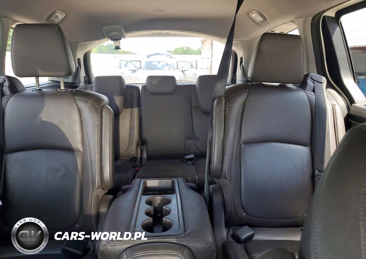 2018 Honda Odyssey Elite VIN:5FNRL6H93JB047661 - 10