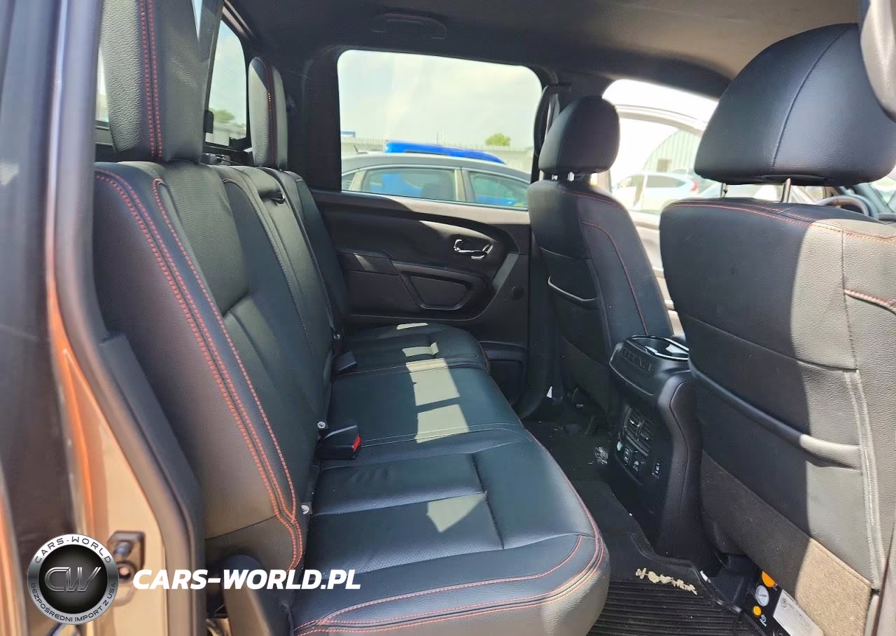 2024 Nissan Titan Pro-4X VIN:1N6AA1ED6RN113774 - 10
