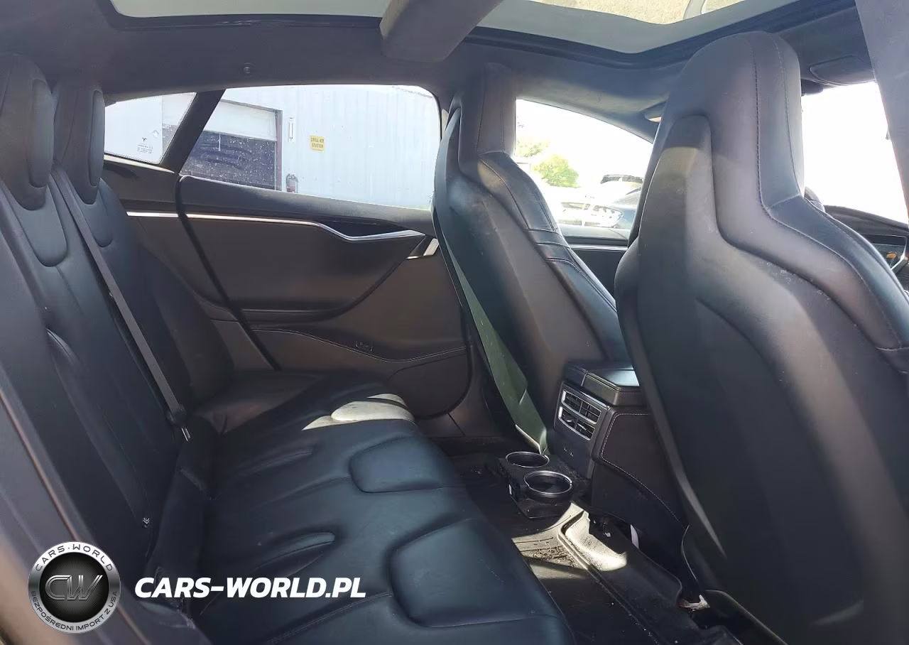 2016 Tesla Model S VIN:5YJSA1E17GF160028 - 10