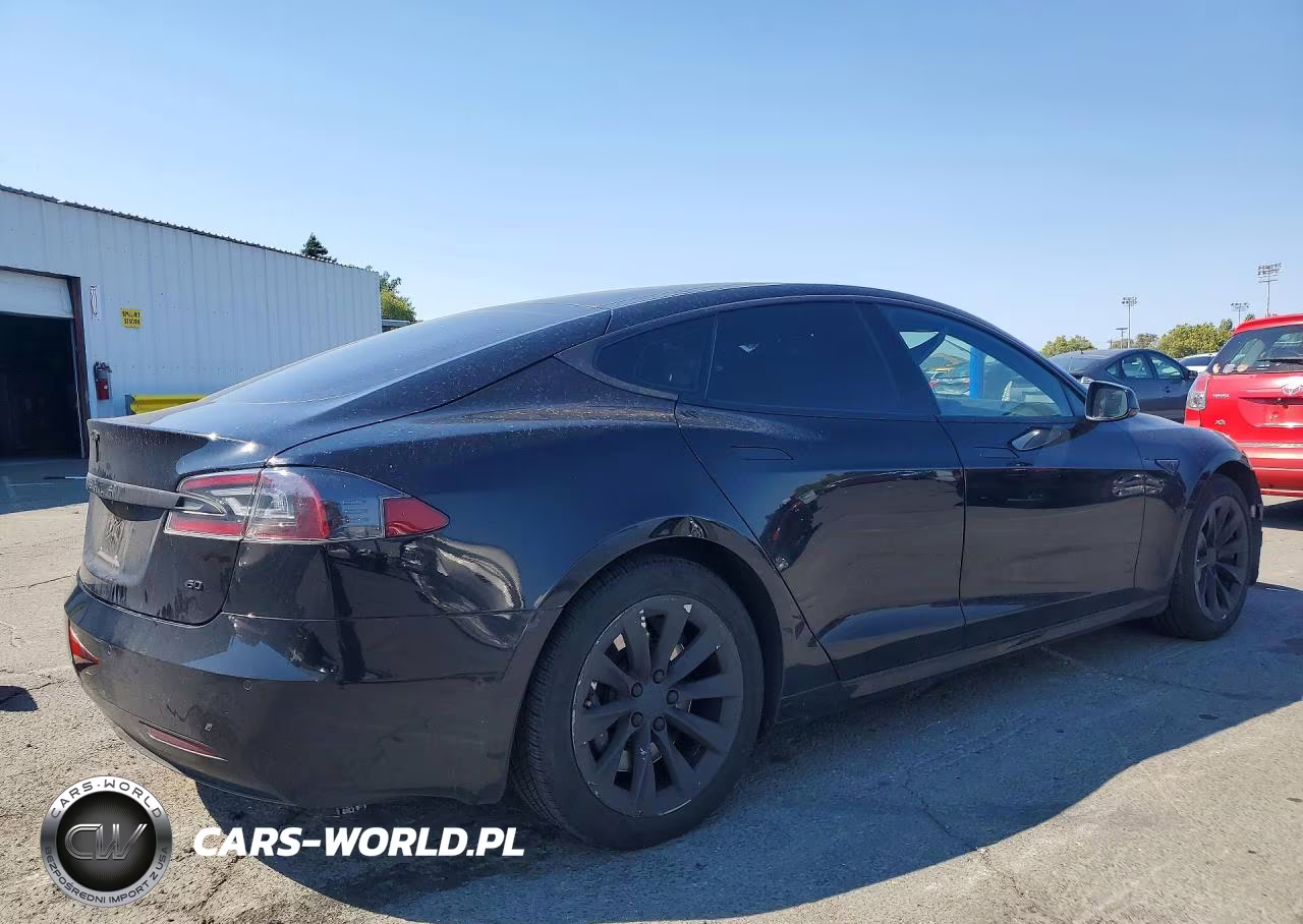 2016 Tesla Model S VIN:5YJSA1E17GF160028 - 3