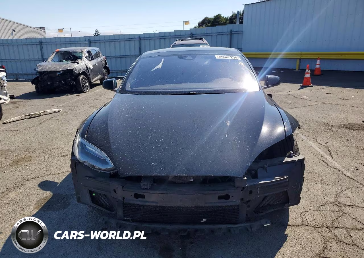 2016 Tesla Model S VIN:5YJSA1E17GF160028 - 5