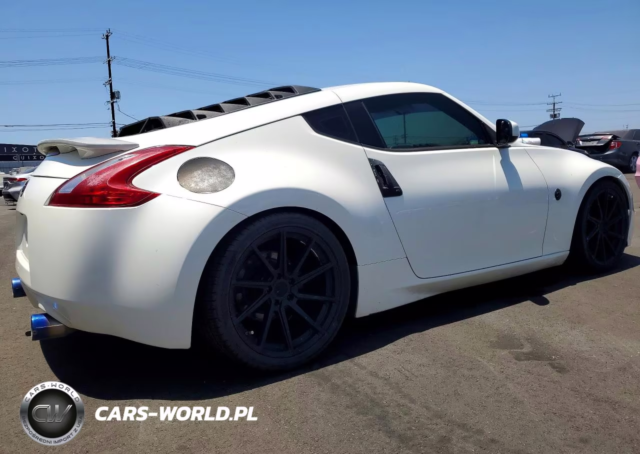 2017 Nissan 370Z Base VIN:JN1AZ4EH7HM951027 - 3