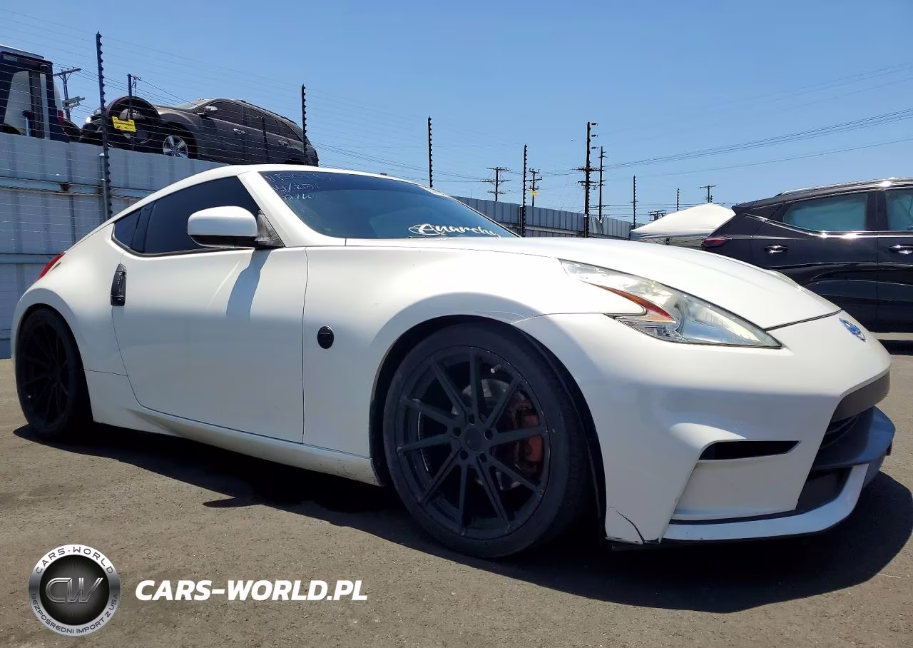 2017 Nissan 370Z Base VIN:JN1AZ4EH7HM951027 - 4