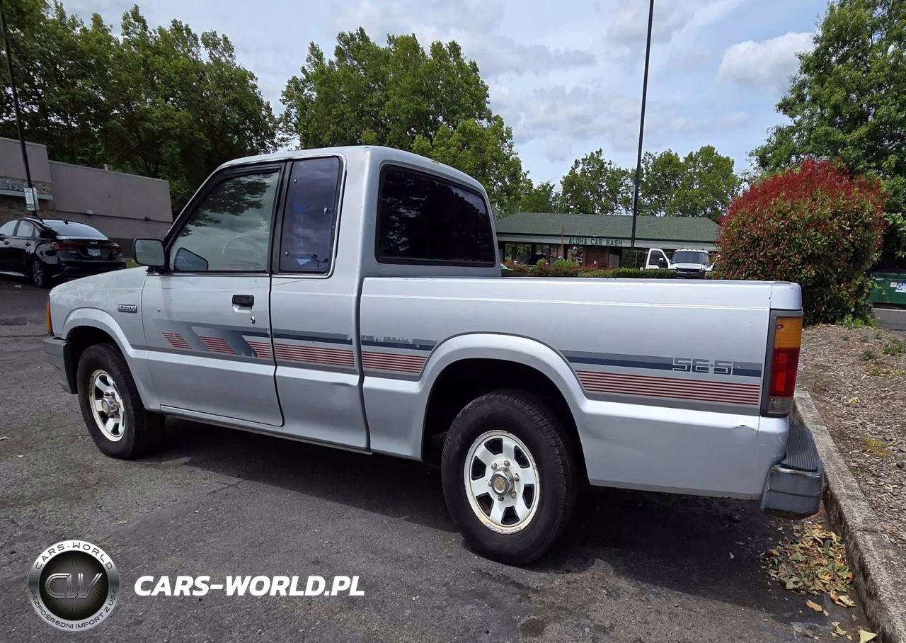 1989 Mazda B2200 Cab Plus VIN:JM2UF3135K0720502 - 3