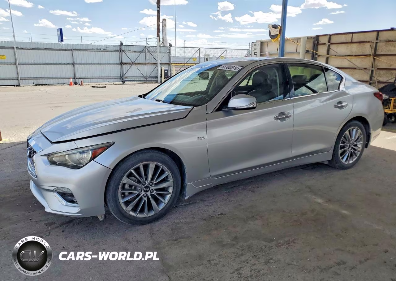 2019 Infiniti Q50 Luxe – zdjęcie 1 z 12