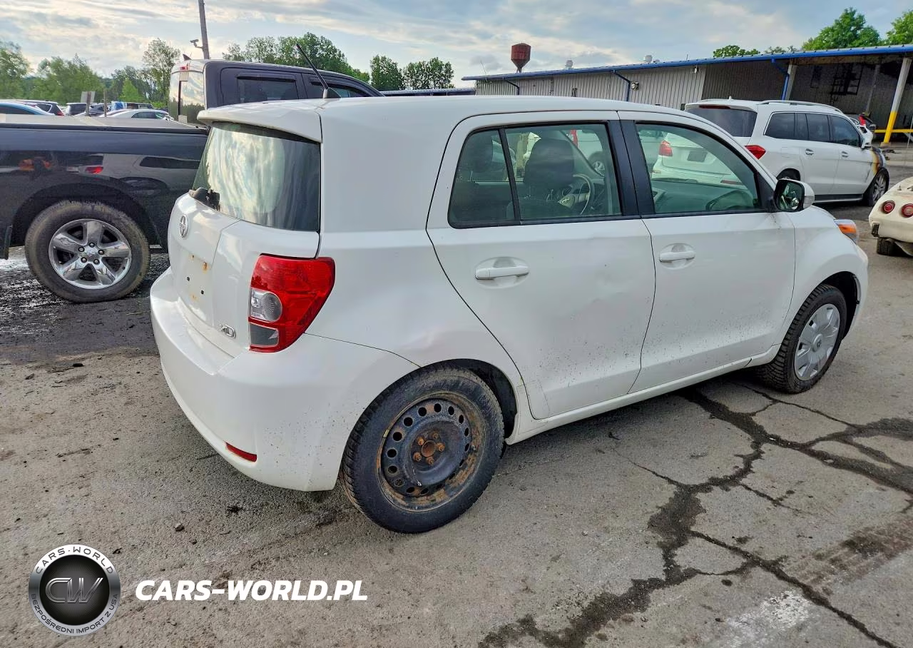 2013 Scion Xd Base VIN:JTKKUPB49D1037840 - 3