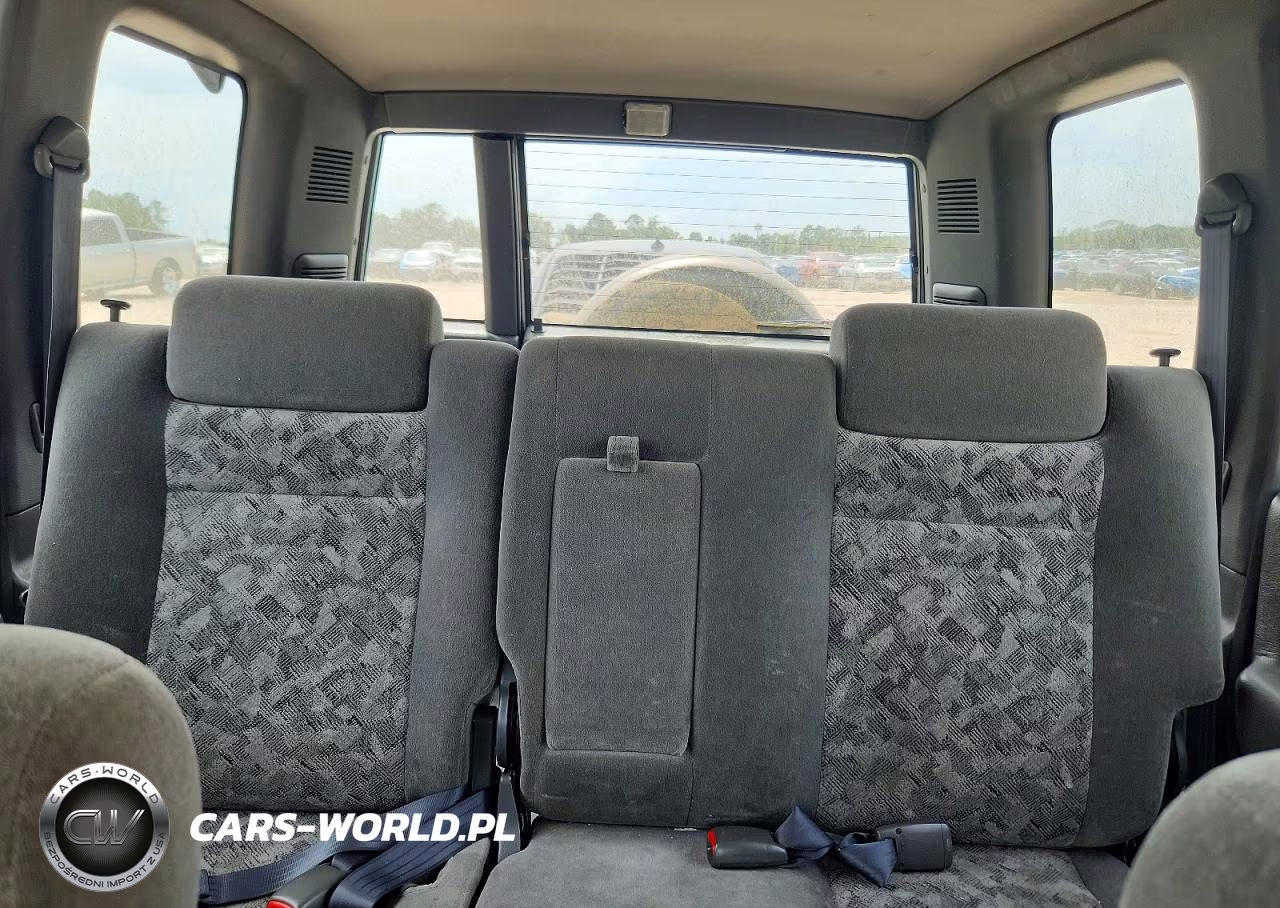 2000 Isuzu Trooper S VIN:JACDS58X4Y7J10416 - 10