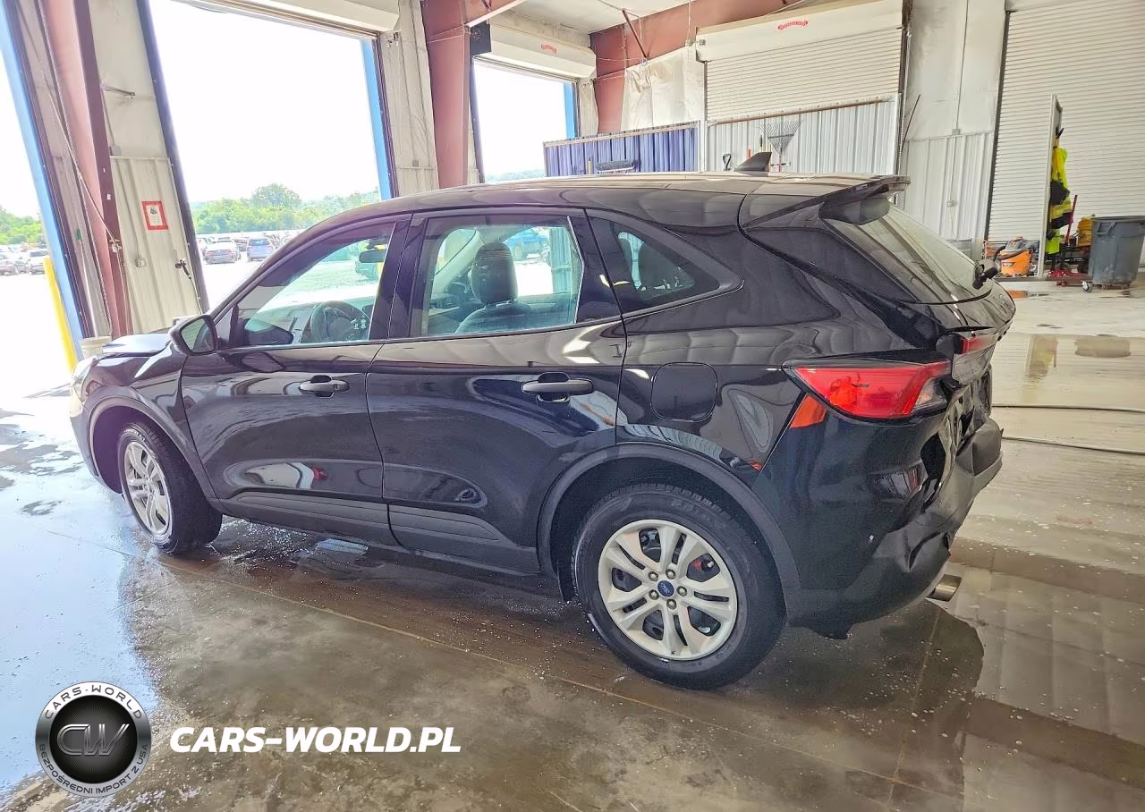 2022 Ford Escape S VIN:1FMCU0F61NUA29810 - 2