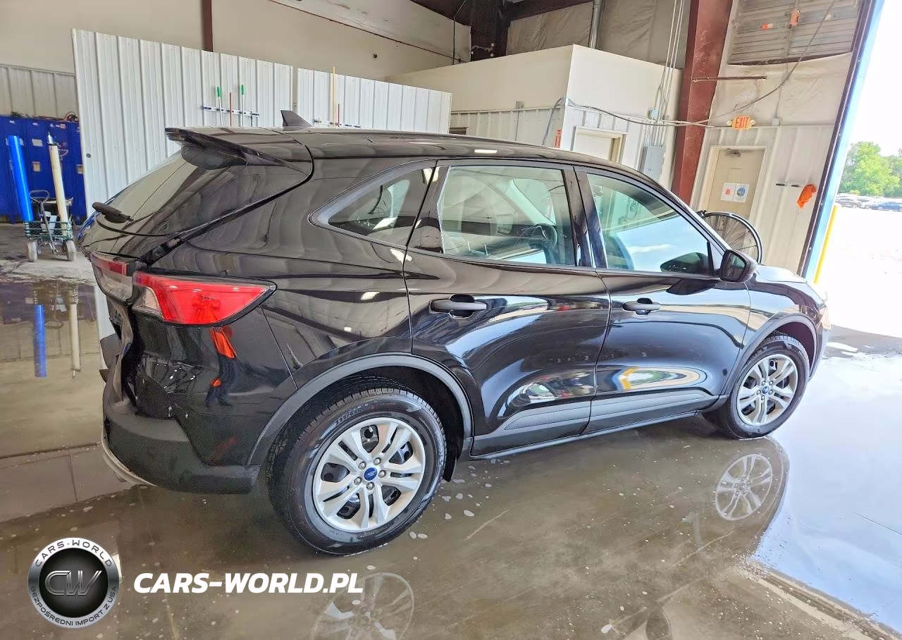 2022 Ford Escape S VIN:1FMCU0F61NUA29810 - 3