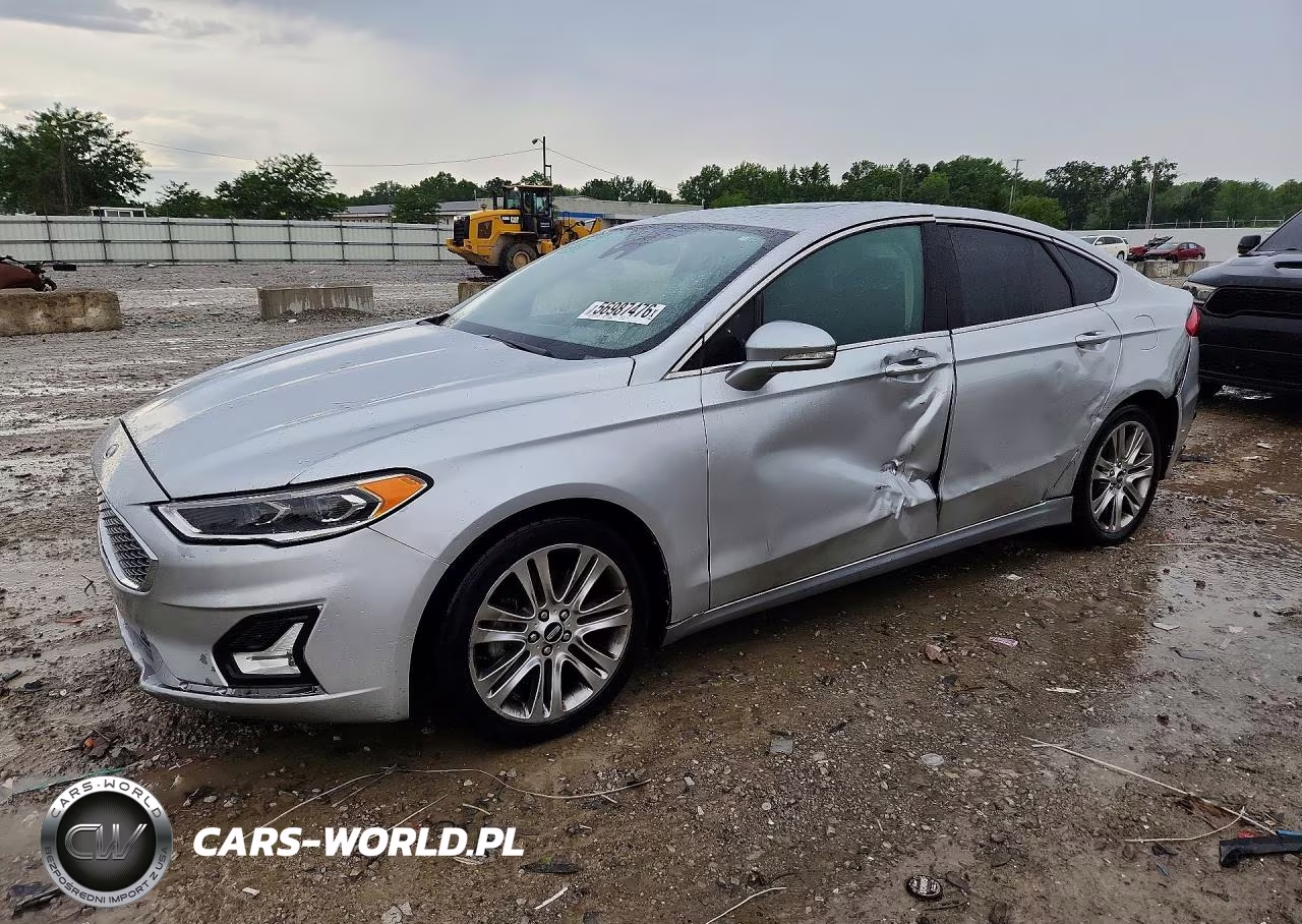 2020 Ford Fusion Titanium – zdjęcie 1 z 13