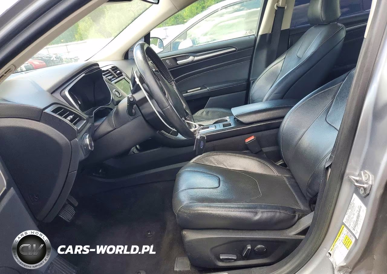 2020 Ford Fusion Titanium VIN:3FA6P0D9XLR138167 - 7
