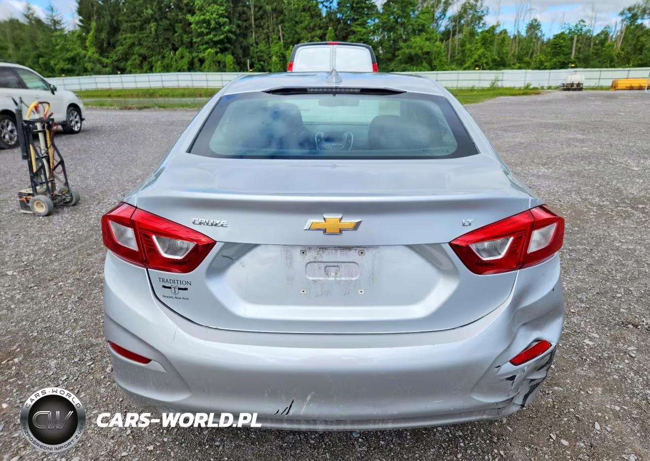 2017 Chevrolet Cruze Lt VIN:1G1BE5SM9H7235340 - 6