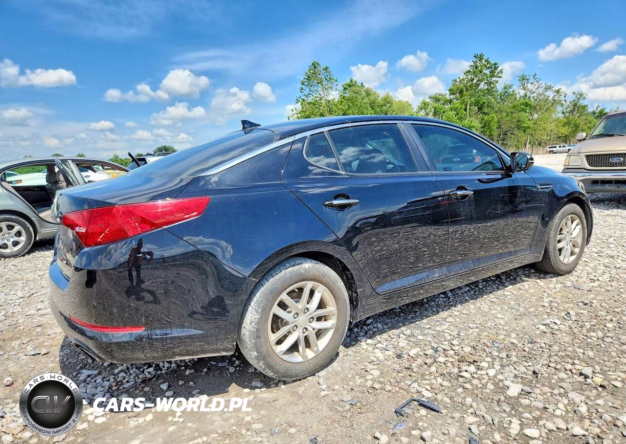 2013 Kia Optima Lx VIN:5XXGM4A79DG123841 - 3