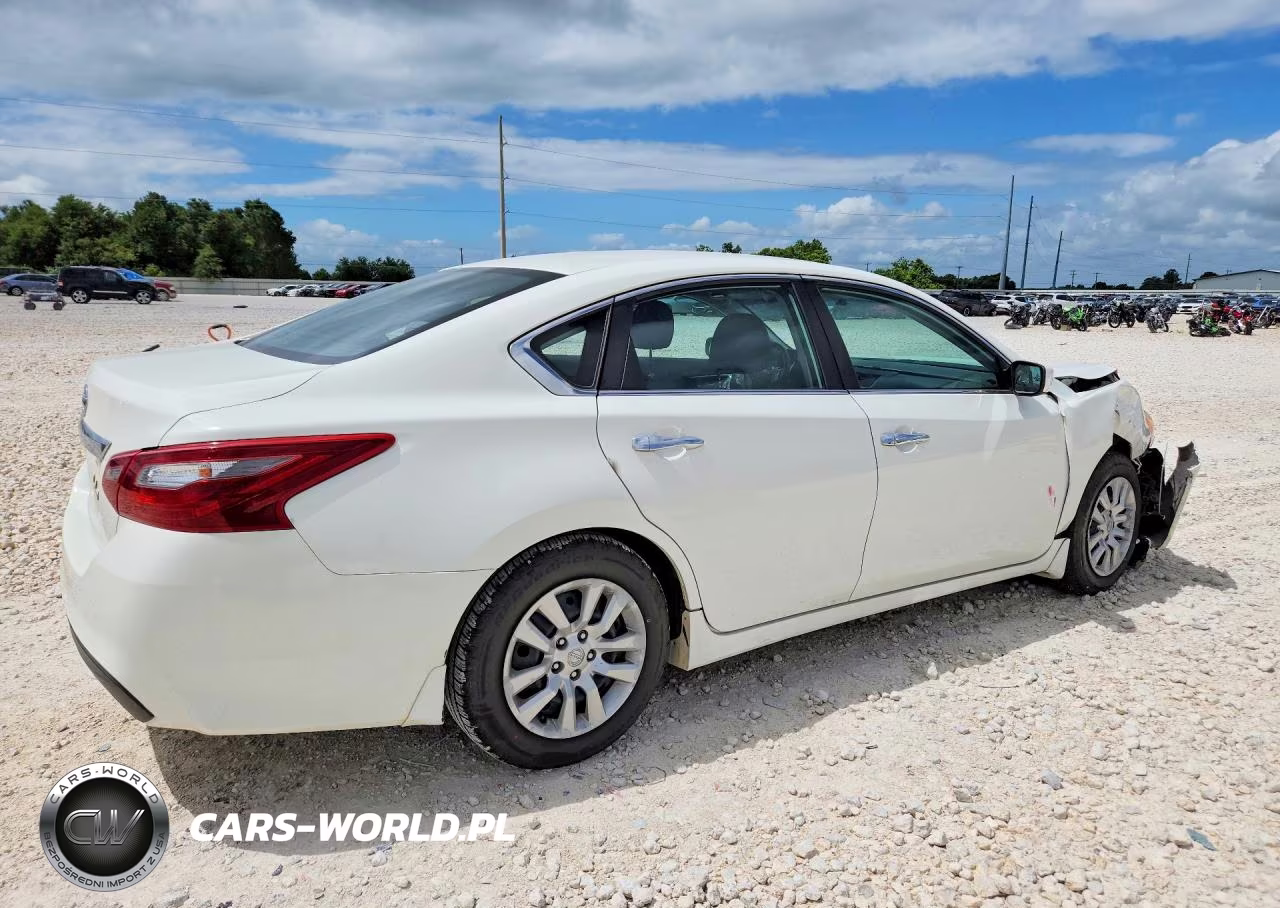 2018 Nissan Altima 2.5 S VIN:1N4AL3AP2JC471453 - 3