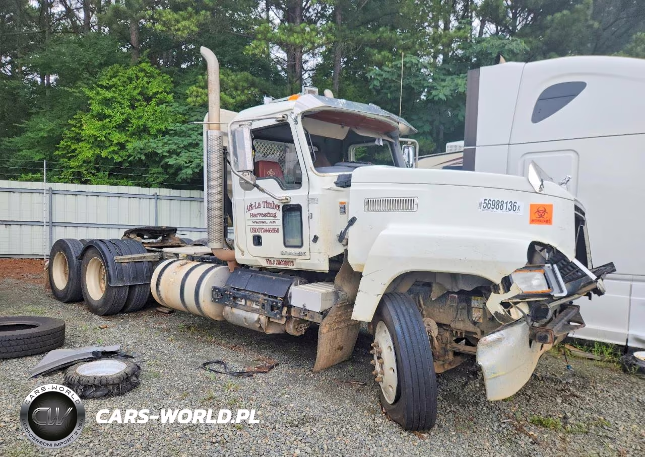 2018 Mack Ch600 Semi Truck
