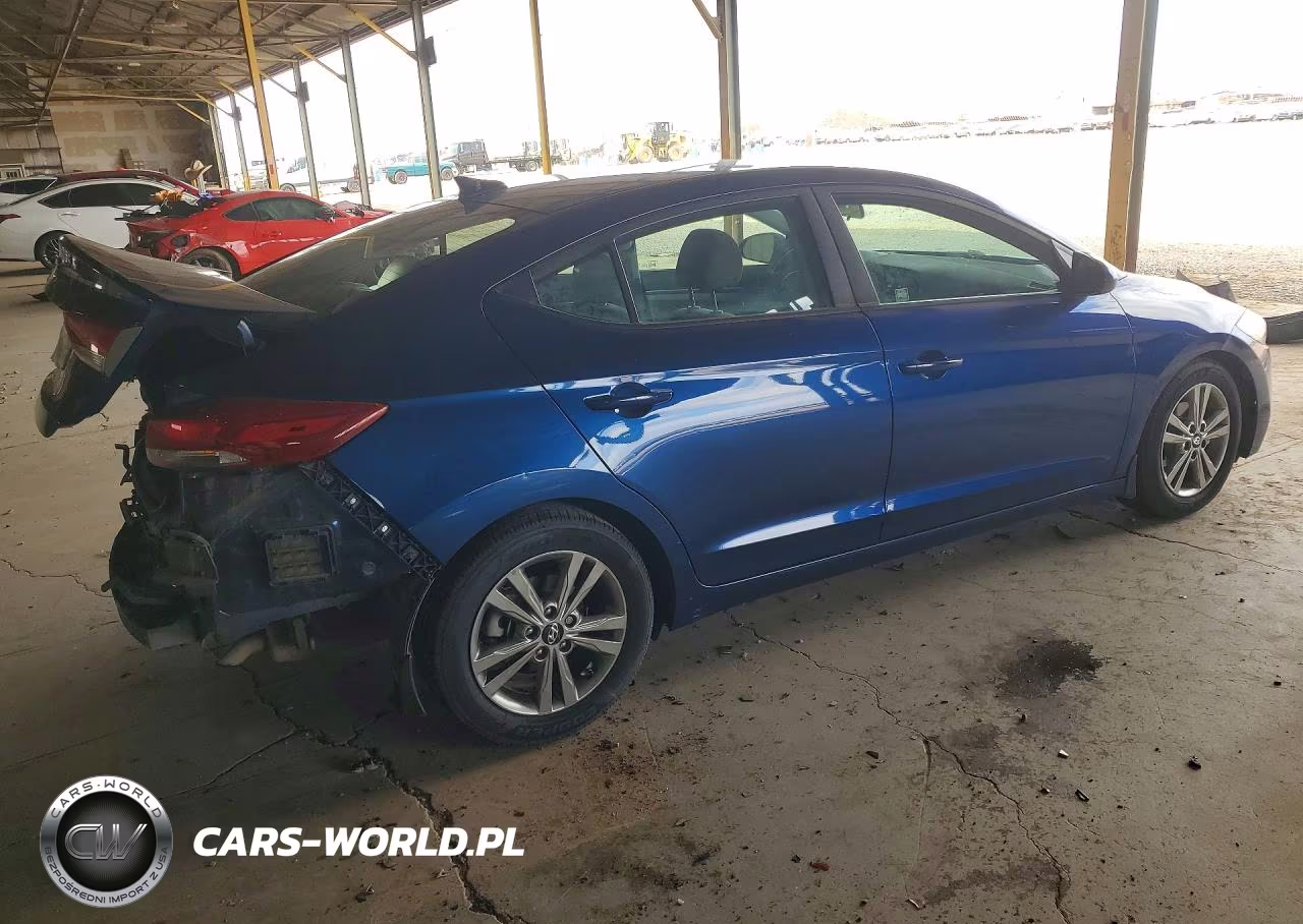 2018 Hyundai Elantra Sel VIN:5NPD84LF7JH374529 - 3