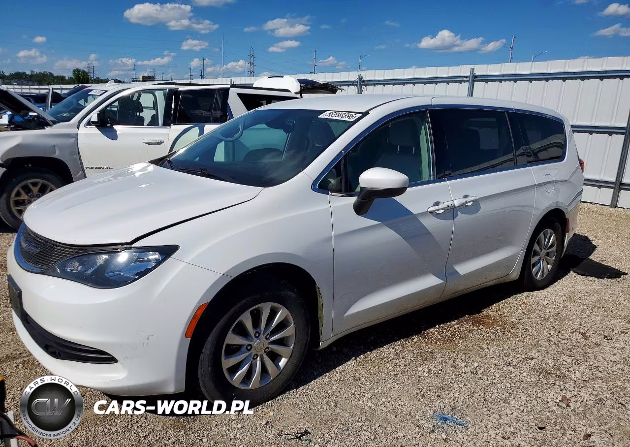 2017 Chrysler Pacifica Touring – zdjęcie 1 z 13